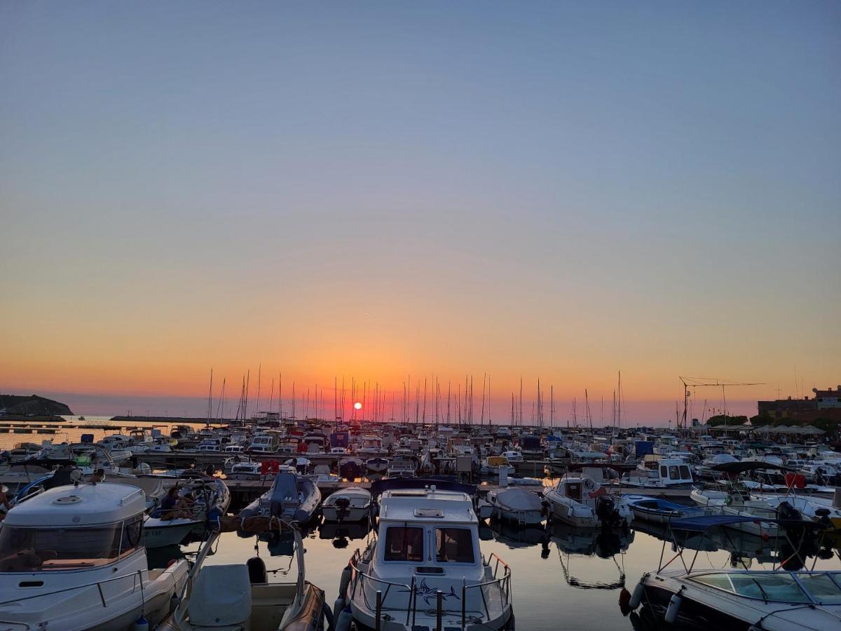 Apartmaji Tim Izola Buitenkant foto