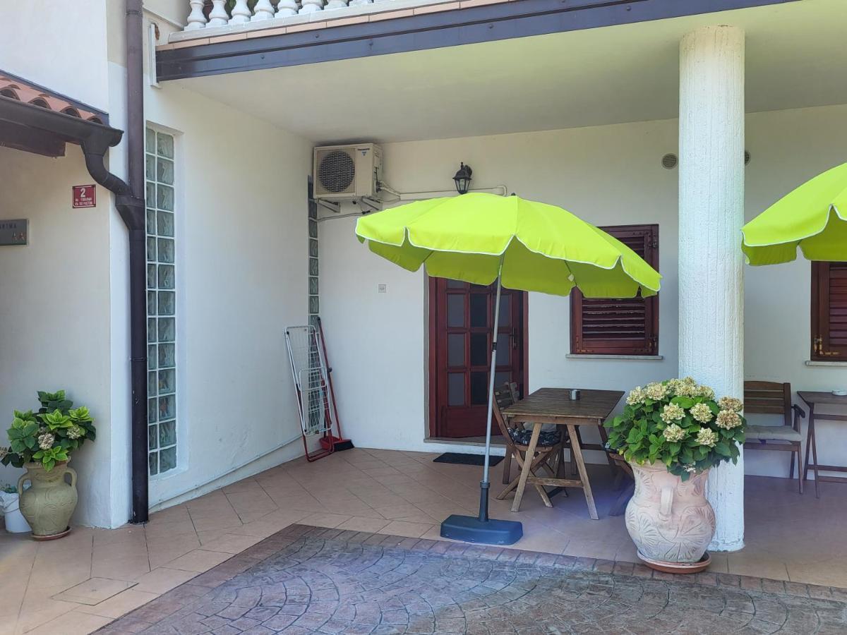 Apartmaji Tim Izola Buitenkant foto