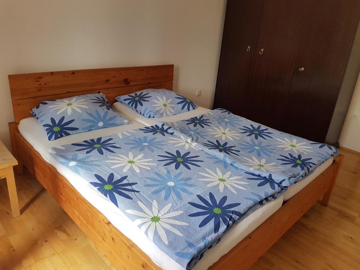 Apartmaji Tim Izola Buitenkant foto